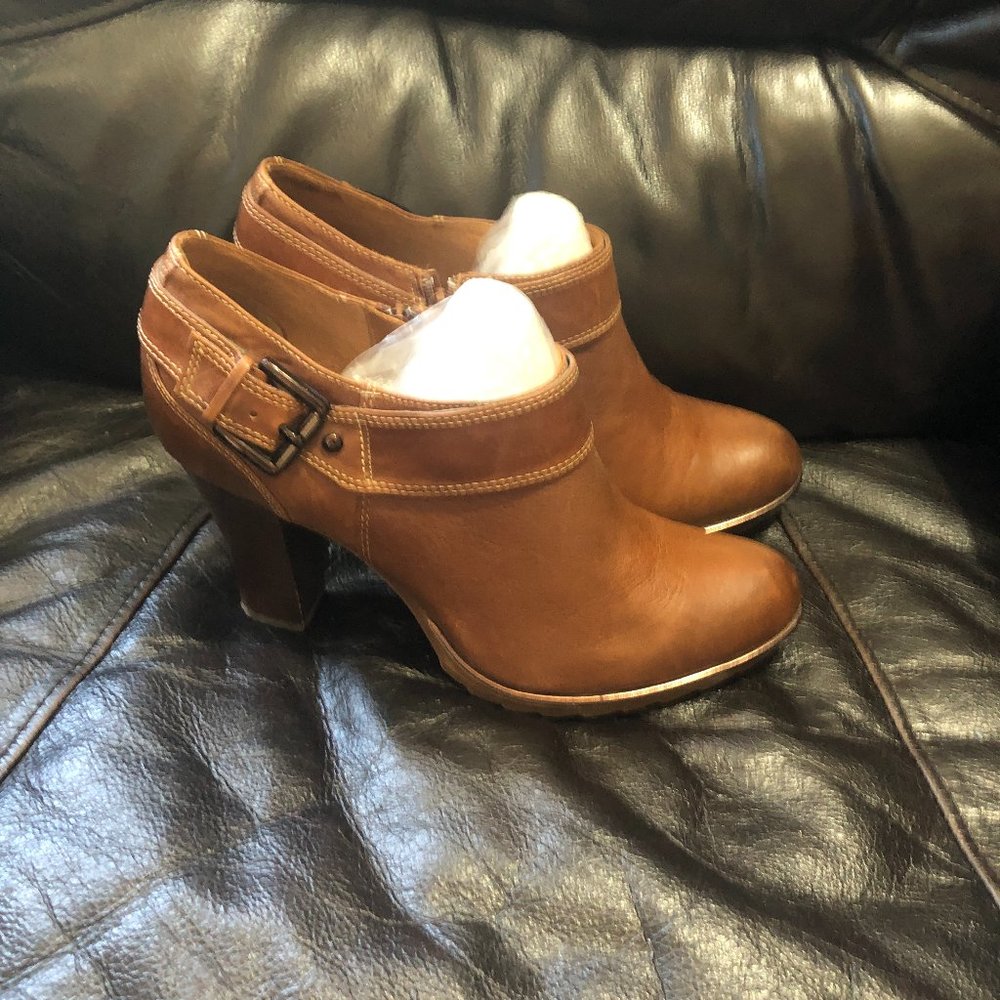 2022 SALE!!!!!!!!!!!!!!!   brown leather zip buckle ankle booties